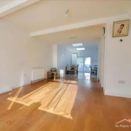 Buy this 3 bed duplex on Orchard Grove in South Stanmore, London