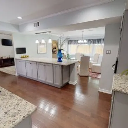 Buy this 4 bed apartment on 5007 Darnell Street in Southwest Houston, Houston