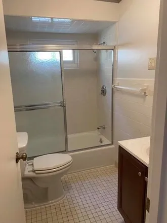 Image 7 - 293 Lexington St Apt 2, Boston, Massachusetts, 02128 - Apartment for rent