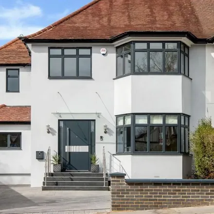 Rent this 5 bed duplex on Gresham Gardens in London, NW11 8PA