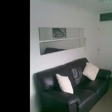 Image 5 - Rye Grove, Liverpool, L12 9NF, United Kingdom - Apartment for rent
