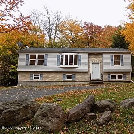 Buy this 6 bed house on 7033 Vista Drive in Coolbaugh Township, PA 18466