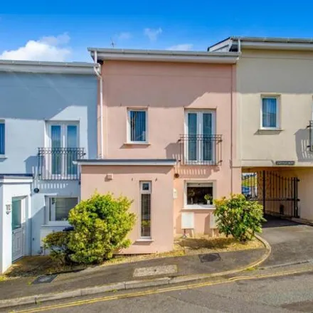 Buy this 3 bed townhouse on Havelock Road in Torquay, TQ1 4RG