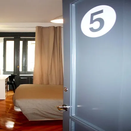 Rent this 1 bed room on Madrid in Multiópticas, Gran Vía