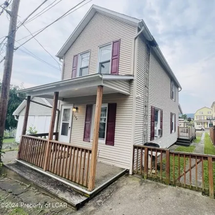 Image 2 - 254 E Grand St, Nanticoke, Pennsylvania, 18634 - House for sale