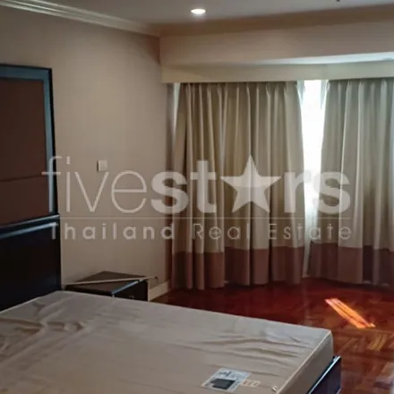Image 8 - Baan Suanpetch, Soi Sukhumvit 39, Vadhana District, Bangkok 10110, Thailand - Apartment for rent
