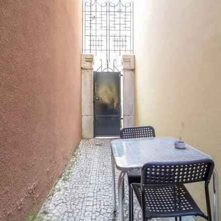 Image 3 - Elefante Branco, Rua do Conde de Redondo, 1150-109 Lisbon, Portugal - Apartment for rent