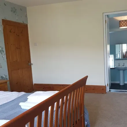 Image 7 - Sticklepath, EX20 2NP, United Kingdom - Townhouse for rent
