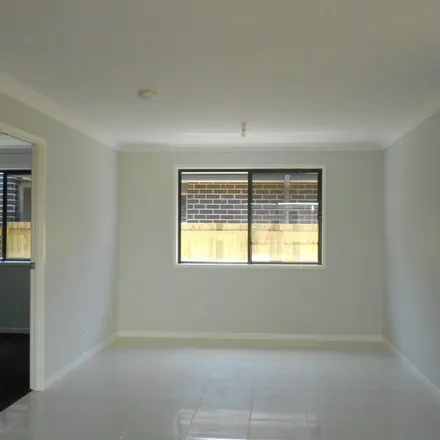 Image 5 - Cootharaba Crescent, Warner QLD 4500, Australia - Apartment for rent