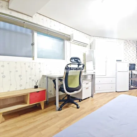 Rent this studio apartment on 서울특별시 서대문구 연희동 310-1