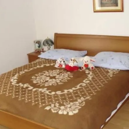 Rent this 3 bed apartment on 21315 Općina Dugi Rat