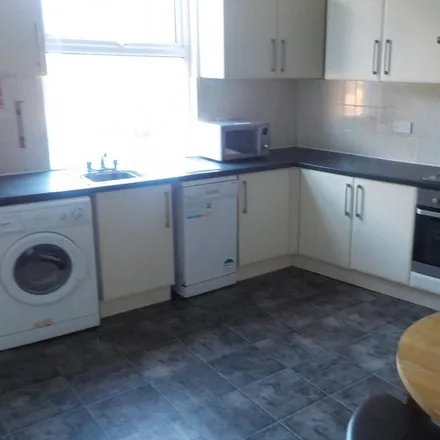 Rent this 4 bed house on Back Beechwood Road in Leeds, LS4 2LU