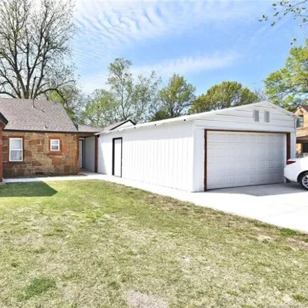 Buy this 3 bed house on 2518 West Easton Street in Tulsa, OK 74127