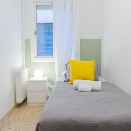Rent this 4 bed apartment on Carrer de Berlín in 83, 85