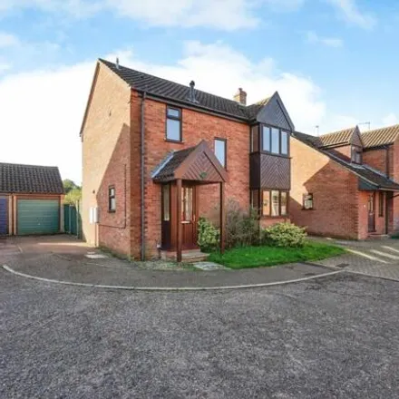 Buy this 3 bed house on Manor Chase in Thorpe Marriott, NR8 6UB