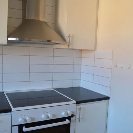 Rent this 3 bed apartment on Fäladsgatan 6 in 254 54 Helsingborg, Sweden