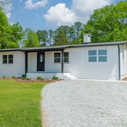 Rent this 3 bed house on 758 North Little Egypt Road in Lincoln County, NC 28037