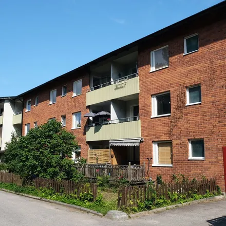 Rent this 4 bed apartment on Rågångsvägen 47 in 802 62 Gävle, Sweden