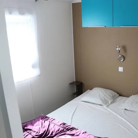 Rent this 4 bed house on Rue de la parée in 85470 Bretignolles-sur-Mer, France