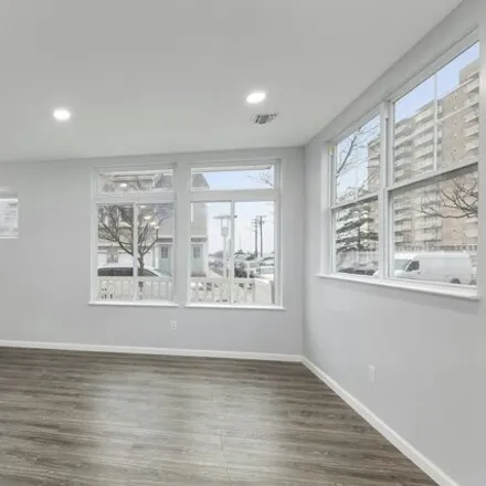 Rent this 3 bed house on 7319 Lighthouse Drive in New York, NY 11692