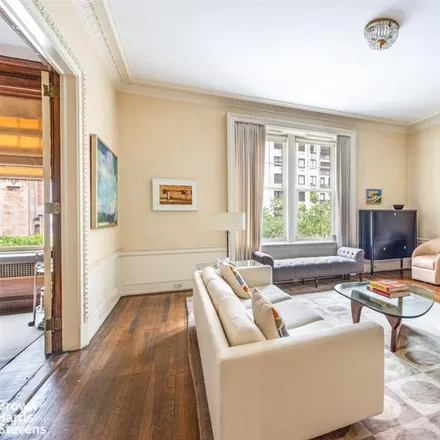 Image 2 - 521 PARK AVENUE 2A in New York - Apartment for sale