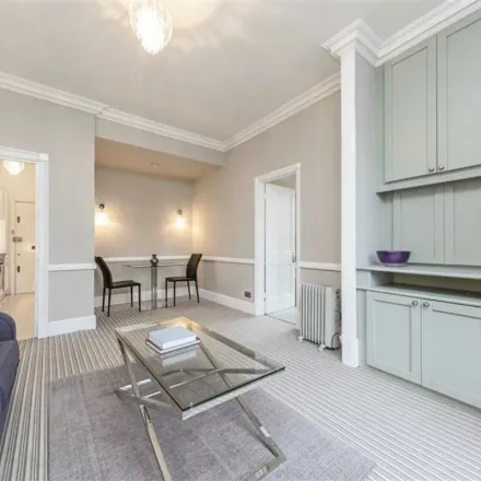 Image 5 - 105 Hallam Street, East Marylebone, London, W1W 5HQ, United Kingdom - Apartment for rent