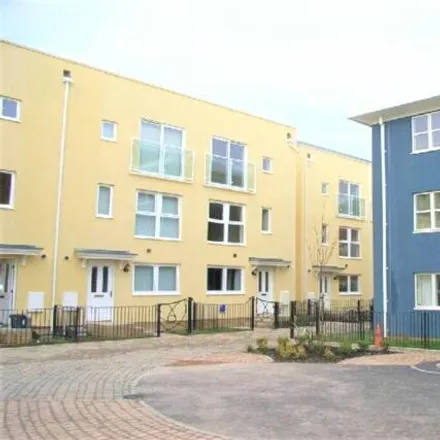 Rent this 4 bed townhouse on 77-81 Richmond Court in Exeter, EX4 3RD