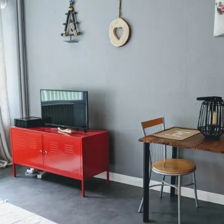 Rent this studio room on Saint-Étienne