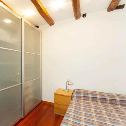 Image 2 - Carrer de Muntaner, 98, 100, 08001 Barcelona, Spain - Apartment for rent