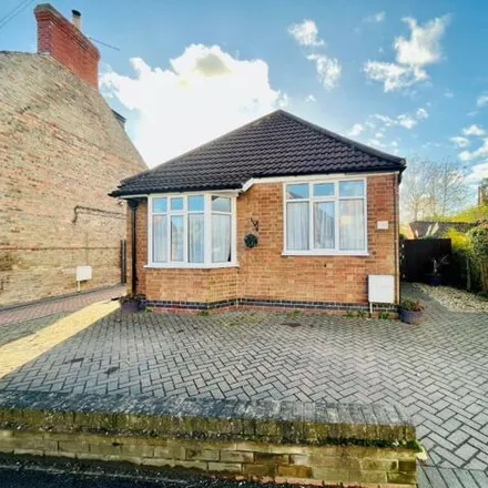 Buy this 2 bed house on High Street in Misterton, DN10 4BU