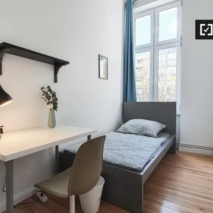 Rent this 5 bed room on Scala in Martin-Luther-Straße, 10777 Berlin