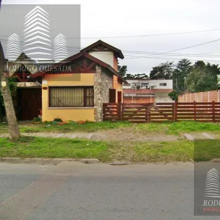 Buy this 3 bed house on Avenida Tucumán 1759 in Partido de La Costa, B7111 CFX San Bernardo del Tuyú