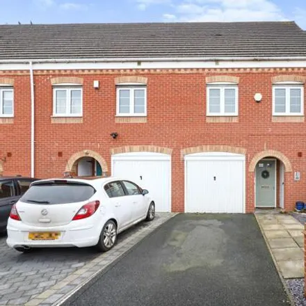 Buy this 3 bed townhouse on Smallshire Close in Wednesfield, WV11 3SL