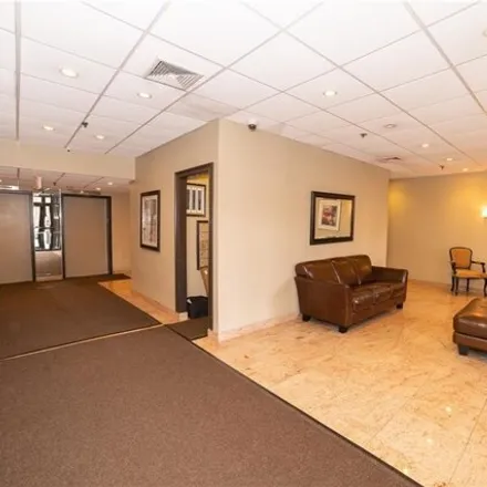 Image 3 - 1374 Midland Avenue, Gunther Park, City of Yonkers, NY 10708, USA - Condo for sale