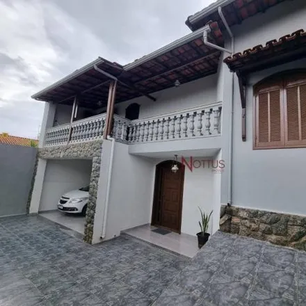 Buy this 3 bed house on Rua Juscelino Kubitschek in Mateus Leme - MG, 35670-000