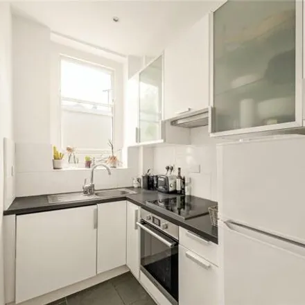 Image 6 - 41 Regent's Park Road, Primrose Hill, London, NW1 7SY, United Kingdom - Apartment for sale