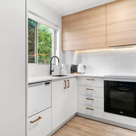 Rent this 6 bed apartment on 15 Caronia Avenue in Cronulla NSW 2230, Australia