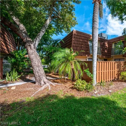 Image 3 - Cedar Bend Drive, Fort Myers, FL 33919, USA - Townhouse for sale
