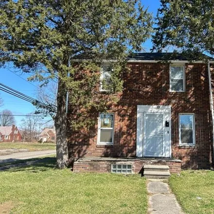 Buy this 2 bed house on 18516 Peoria Street in Detroit, MI 48205