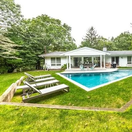 Rent this 3 bed house on 64 Winding Way in East Hampton, Springs