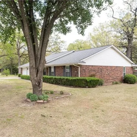 Image 4 - 3275 Village Road, Fort Smith, AR 72903, USA - House for sale