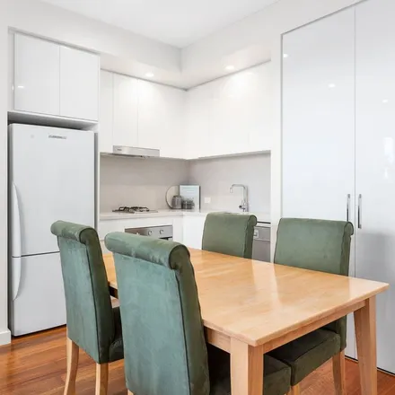 Image 3 - 92 Acland Street, St Kilda VIC 3182, Australia - Apartment for rent