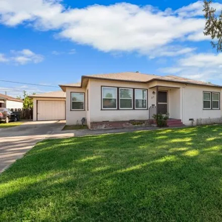 Buy this 2 bed house on 277 West Feemster Avenue in Visalia, CA 93277