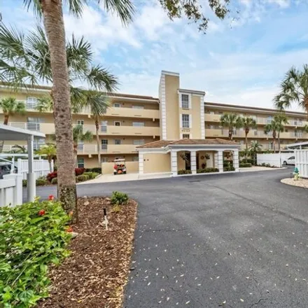 Buy this 2 bed condo on 864 Wexford Boulevard in Sarasota County, FL 34293