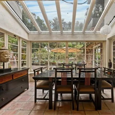 Image 8 - 1326 Benedict Canyon Drive, Beverly Hills, CA 90210, USA - House for sale