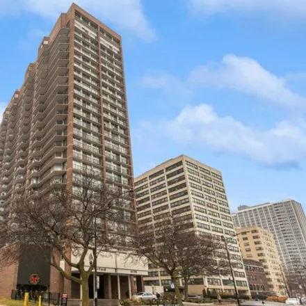 Image 1 - The Waterford, 4170-4180 North Marine Drive, Chicago, IL 60613, USA - Condo for sale
