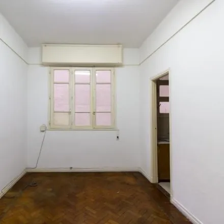 Rent this 1 bed apartment on Coworking Preto in Rua Evaristo da Veiga 83, Centro