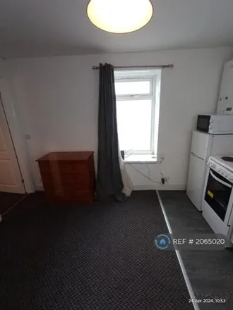 Image 2 - 13 Clifton Street, Plymouth, PL4 8JA, United Kingdom - Apartment for rent