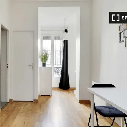Rent this studio apartment on 24 Rue Jean Jaurès in 92300 Levallois-Perret, France