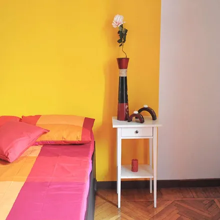 Rent this 6 bed room on Via Guercino in 10, 20154 Milan MI